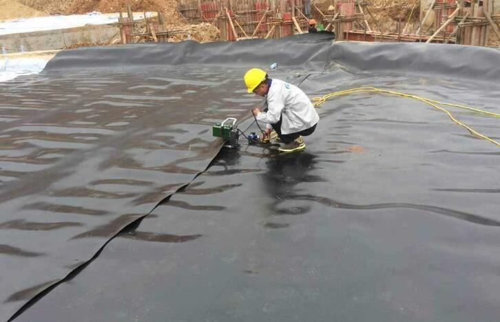 土工膜生產廠家解析復合防排水板的鋪設規程