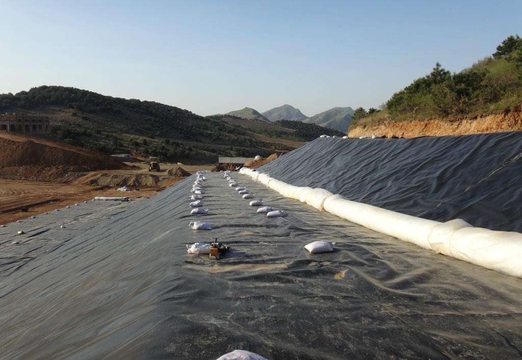 礦山土質邊坡hdpe土工膜護坡步驟