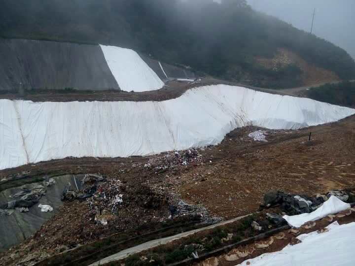 固體廢物填埋場在鋪設HDPE土工膜前要經理哪三個階段？