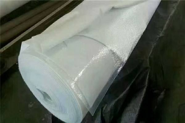 HDPE土工膜在油罐基礎防滲可延長使用壽命