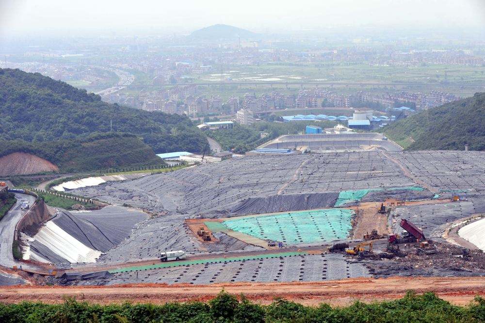 垃圾填埋場防滲結構和邊坡防滲結構用什么規格土工膜